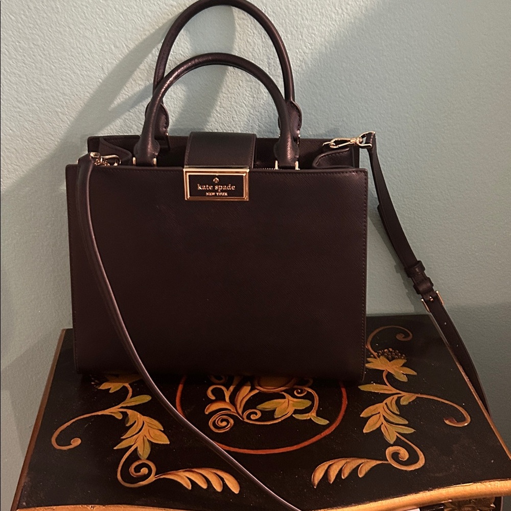 Kate Spade Black Shoulder Bag with Gold Accent🩷🩷 Free Shipping!